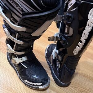 Gaerne SG10 Dirtbike boots